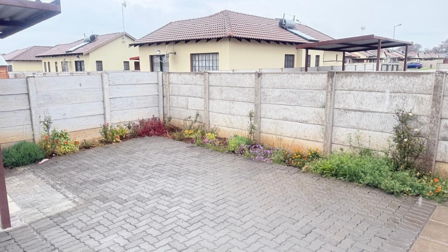 3 Bedroom Property for Sale in Waterkloof East North West